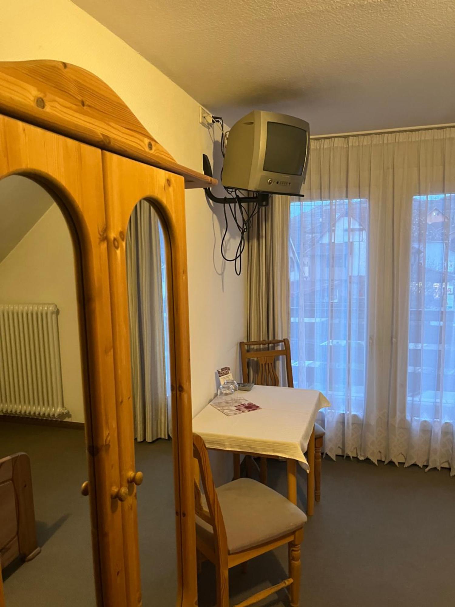 Gasthaus Baeren Niederrotweil Экстерьер фото